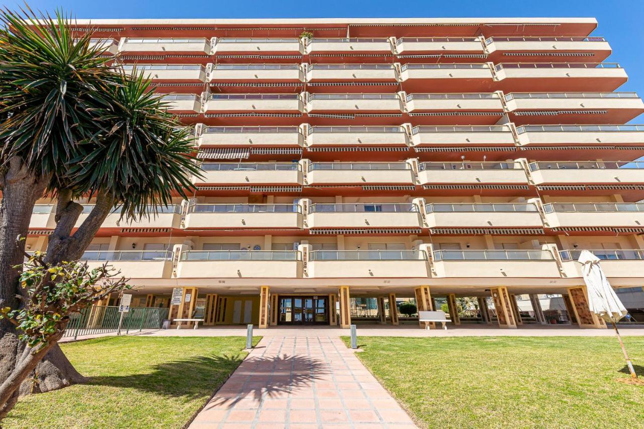 797 Holiday Rentals - Amplio Piso Con Terraza En Primera Linea De Playa Torremolinos Ngoại thất bức ảnh