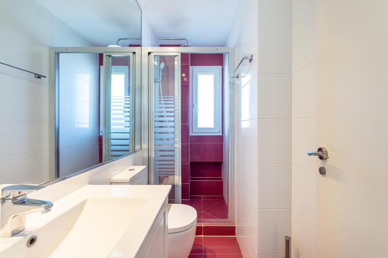 797 Holiday Rentals - Amplio Piso Con Terraza En Primera Linea De Playa Torremolinos Ngoại thất bức ảnh