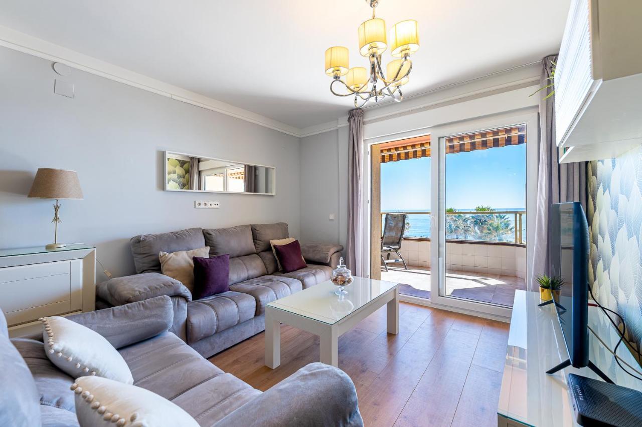 797 Holiday Rentals - Amplio Piso Con Terraza En Primera Linea De Playa Torremolinos Ngoại thất bức ảnh