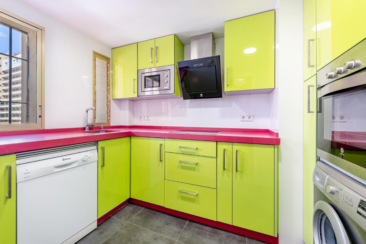 797 Holiday Rentals - Amplio Piso Con Terraza En Primera Linea De Playa Torremolinos Ngoại thất bức ảnh